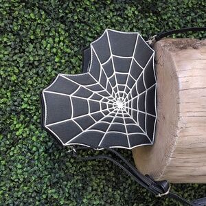 Viral mad engine heart spider web Crossbody Bag